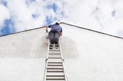 Peinture extérieure à Rodelle — façades et ravalement